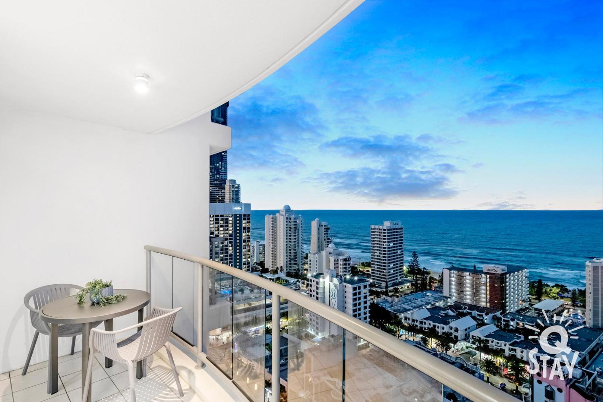 Chevron Renaissance Surfers Paradise Mid Week Madness Deal - Q Stay Guldkusten Exteriör bild